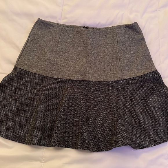 Theory Ruffled Bottom Mini Skirt in 2 - Picture 1 of 4